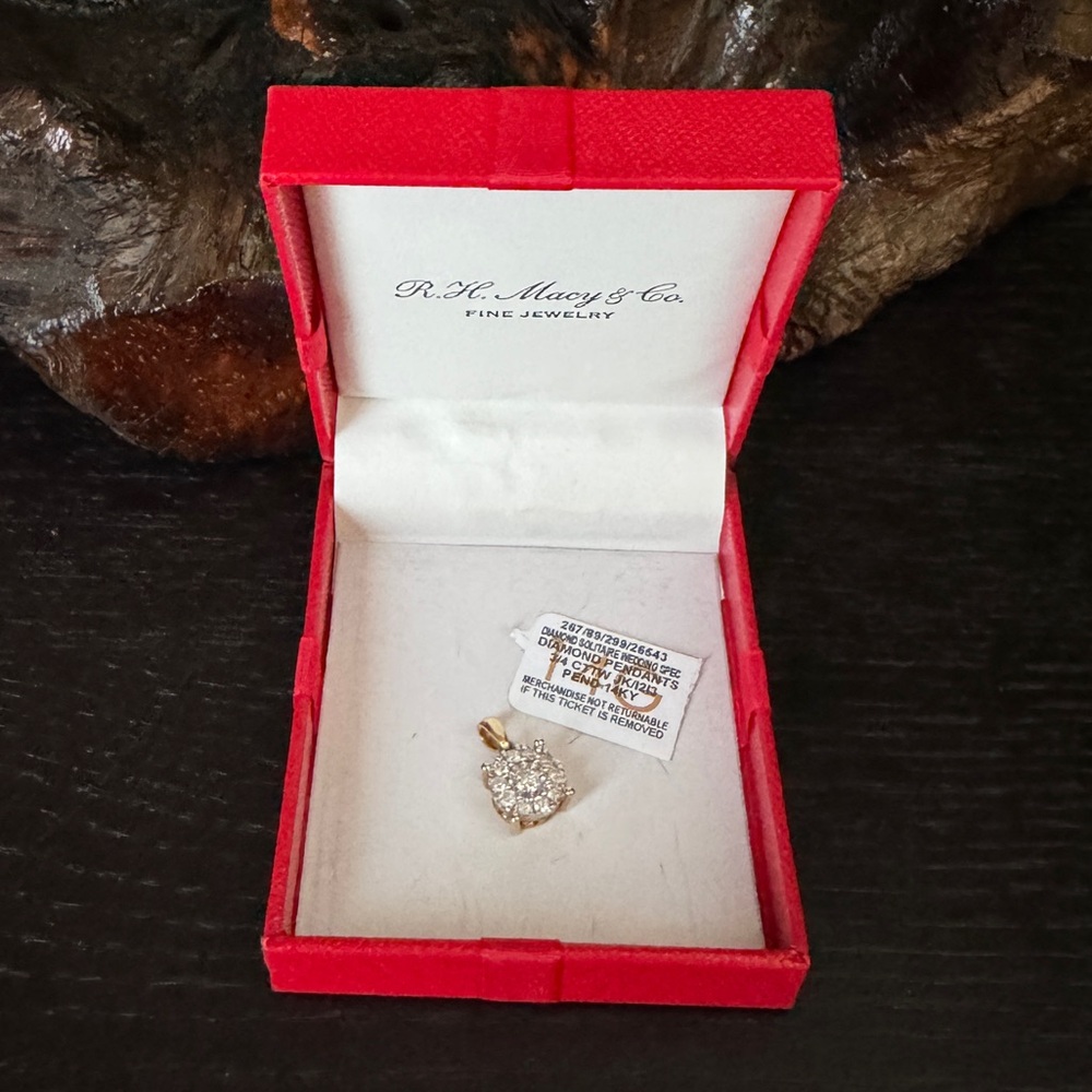 Macy’s Diamond Halo Pendant Necklace (1/3 ct. t.w.) in 14k Yellow Gold